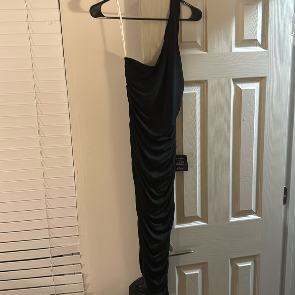Black lulus fitted one shoulder dress